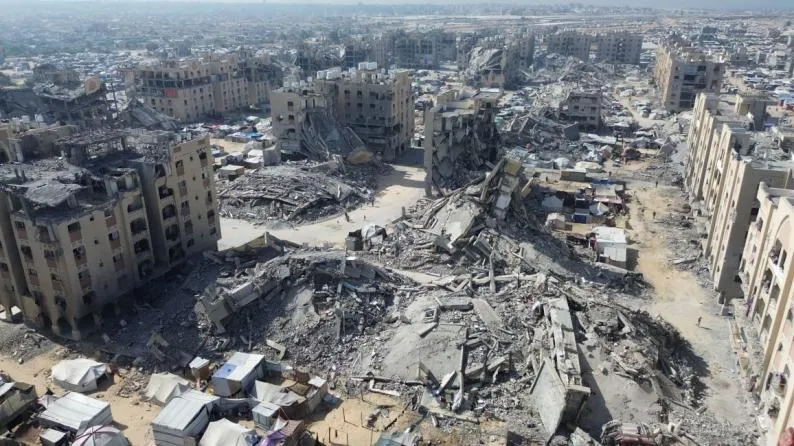 الدفاع المدني في غزة: آلاف المنازل بالقطاع آيلة للسقوط والاقتراب منها خطير